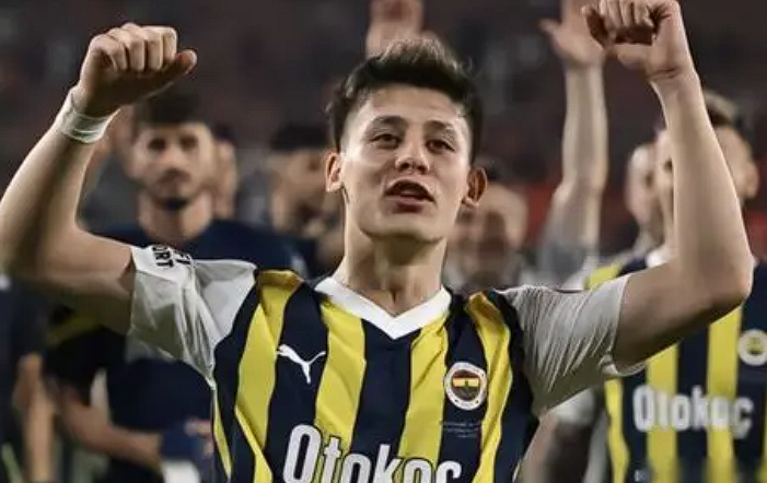 皇马西甲大捷后迎欧冠挑战：居莱尔伤势无碍，<a href='/news/tag/1080805.html' style='color: blue;'>琼阿梅尼</a>获休整