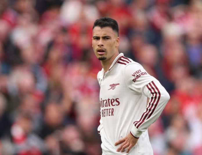 足总杯赛场阿森纳大捷,马丁内利帽子戏法闪耀全场