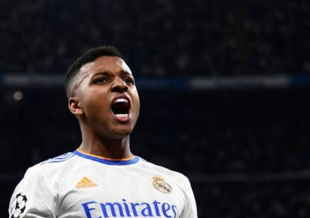 欧冠焦点战前温情一幕:<a href='/news/tag/957957' style='color: blue;'>福登</a>暖心祝福术后罗德里戈