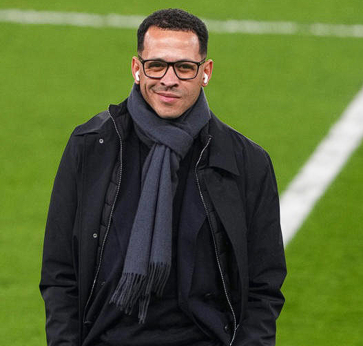 切尔西困境下的罗塞尼尔：未来与夏窗转会的多维审视